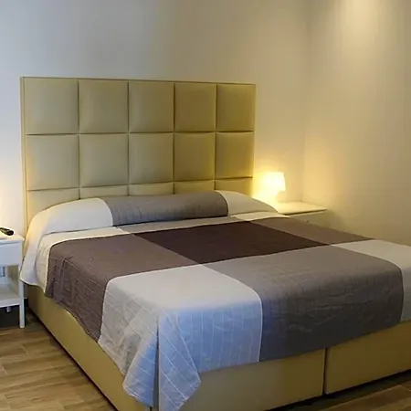 Fanny Apartahotel 4*