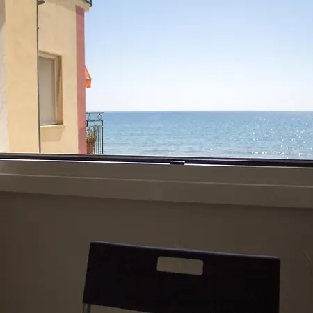 Fanny Aparthotel