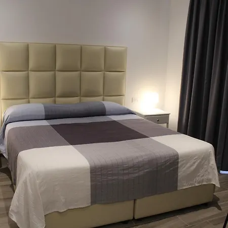 Hotel apartamentowy Fanny 4*